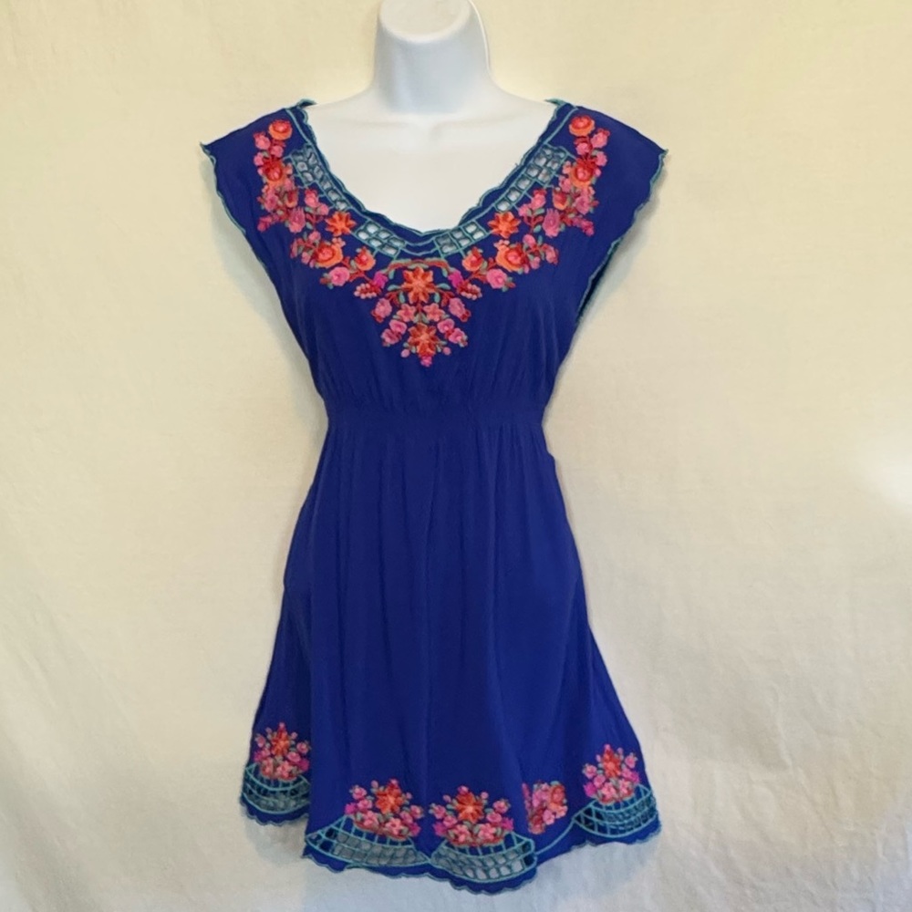 D-95 Twentyone Blue & Pink‎ Floral Embroidered Lace Trim Sleeveless MIDI Dress